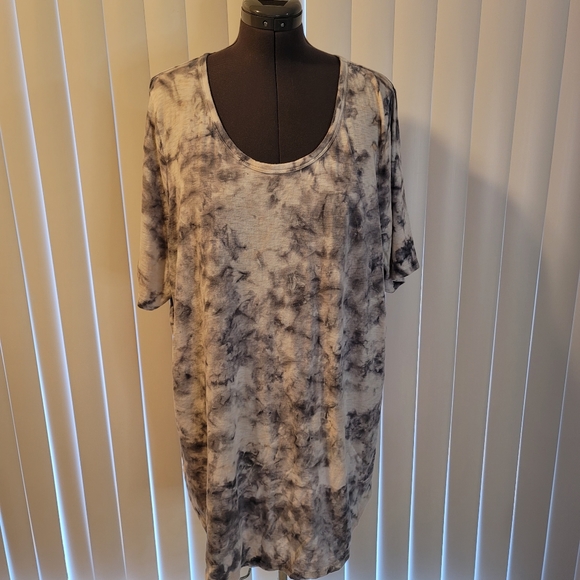 Livi Active Tops - Living (lane bryant) women top